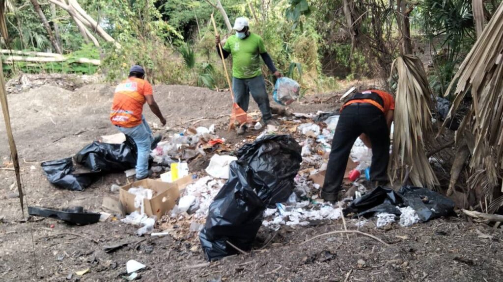 Servicios Públicos elimina basureros clandestinos en diferentes puntos de la ciudad