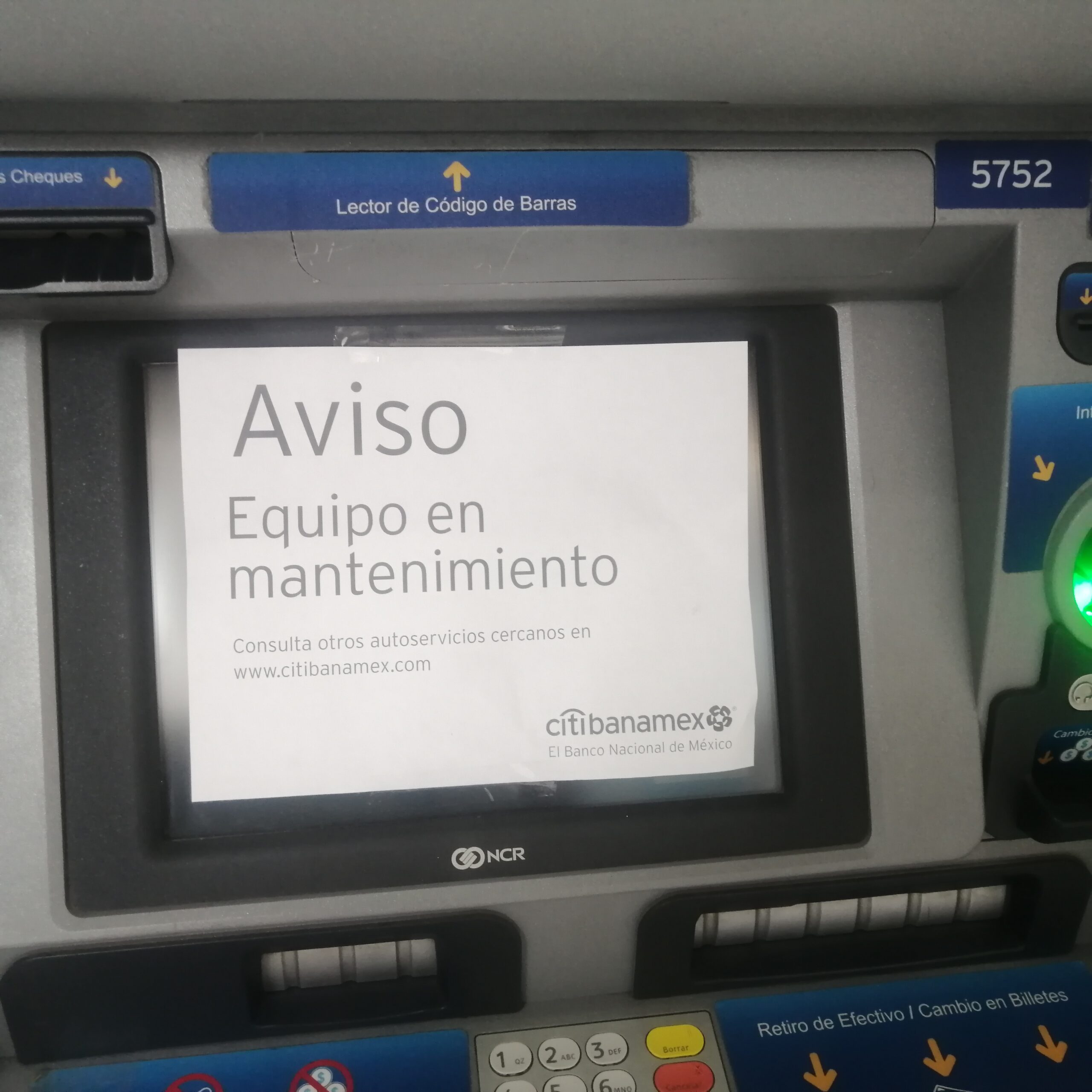 Se quejan del servicio de Banamex en Atoyac