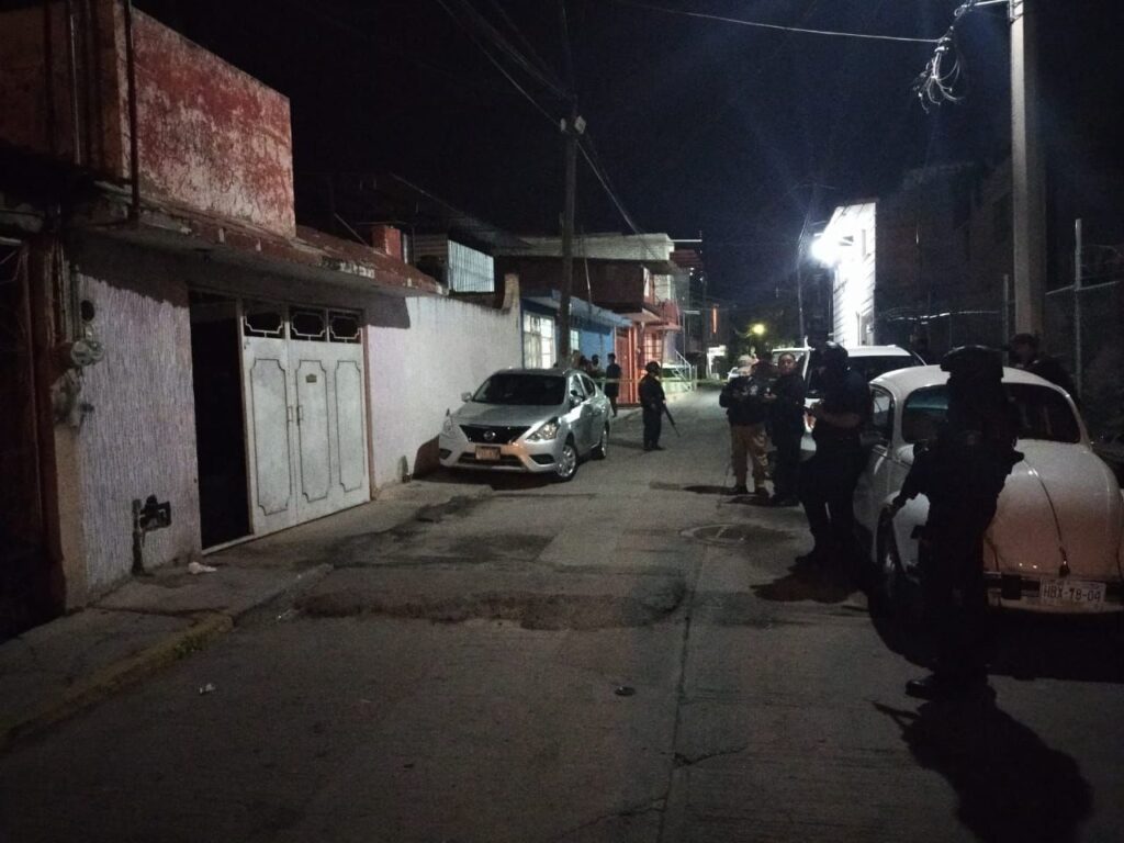 En Chilpancingo… Golpean, amarran y queman vivos a tres jóvenes; uno murió