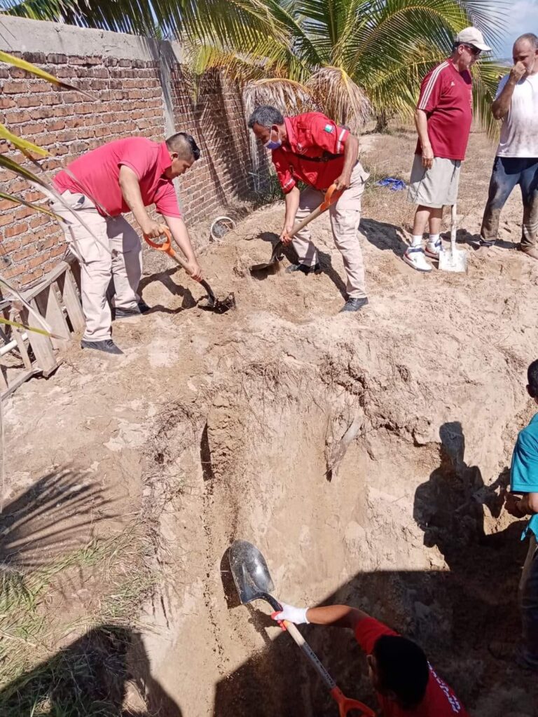 Muere tras caerle un montón de tierra  cuando cavaba una fosa