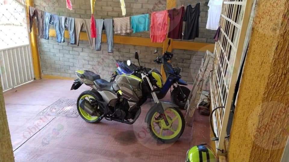 Roban motocicleta en Atoyac
