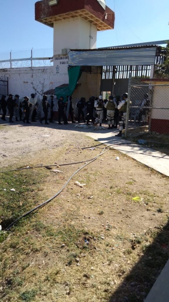 Riña campal en el Cereso de Tuxpan  deja siete reclusos lesionados