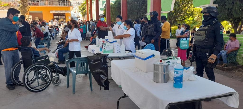 Policía Estatal otorga seguridad en Jornada de Vacunación contra COVID-19