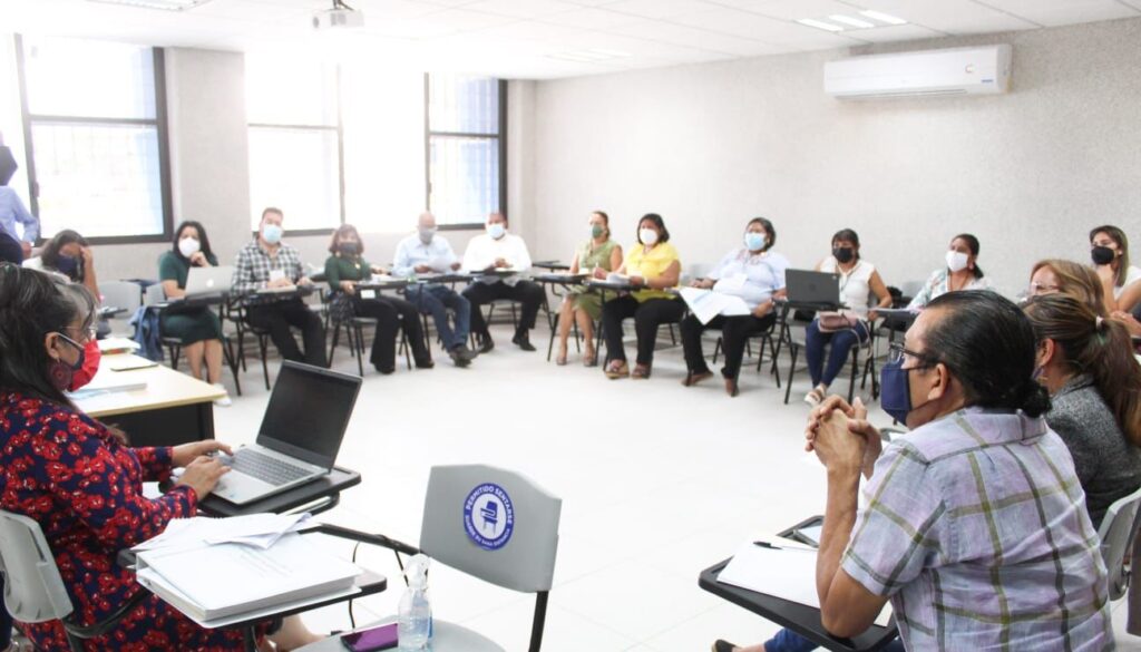 Inició en Guerrero la asamblea para el diseño de Libros de Texto Gratuitos