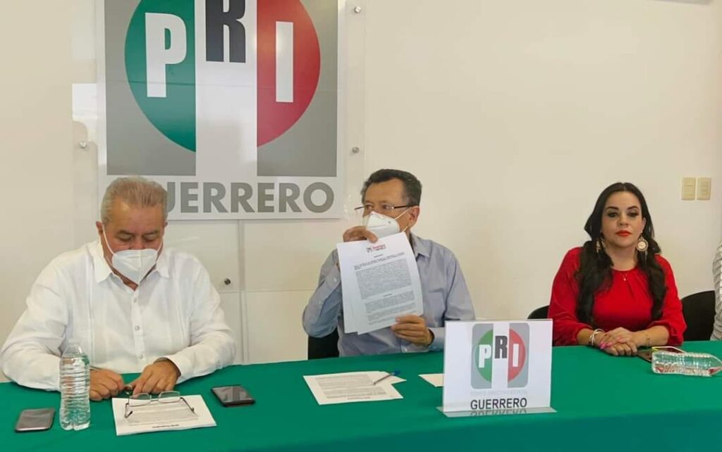 Guerrero… Héctor Apreza se lava las manos; asegura que no interviene en la elección de nuevo líder del PRI