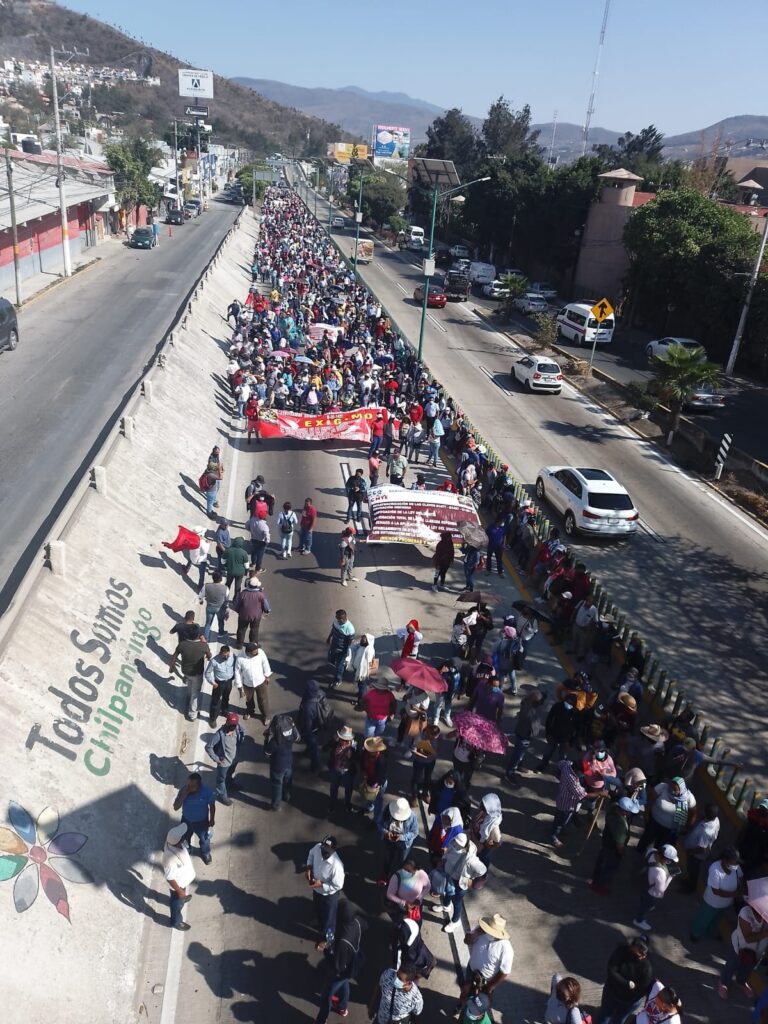 En Chilpancingo… Cetegistas abandonan mesa de diálogo