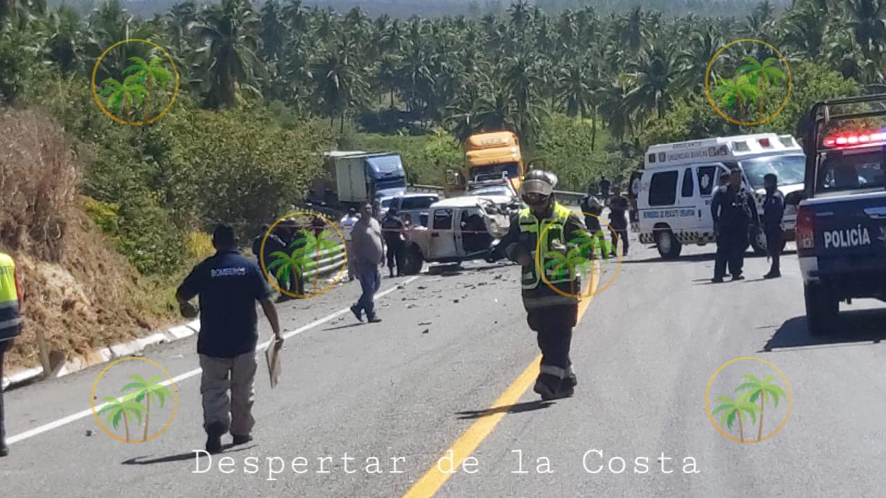 Un muerto en carambola vehicular en la autopista Siglo XXI