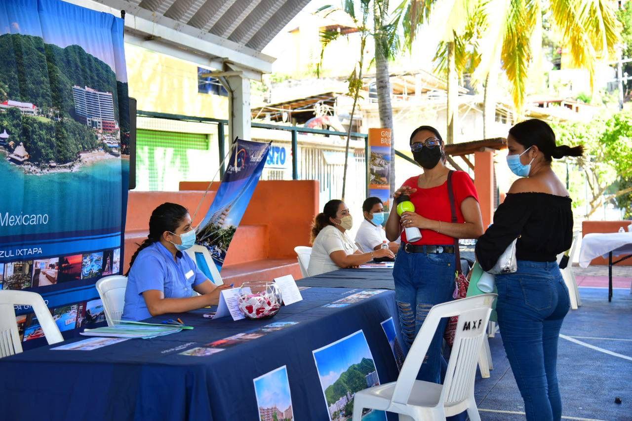 Ofertan 500 vacantes en primera Feria del Empleo en Zihuatanejo