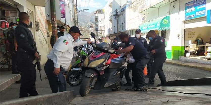 Denuncian abusos de Tránsito en San Jerónimo