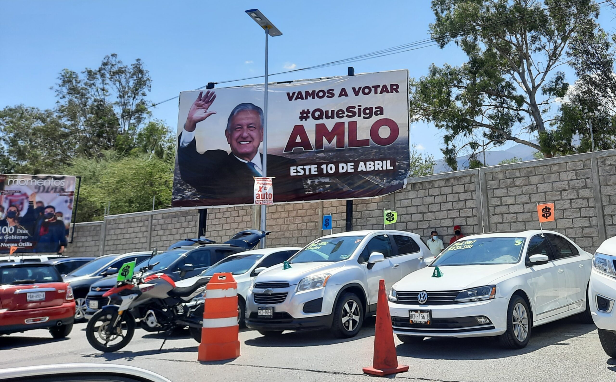 En Chilpancingo… No han quitado los anuncios que promueven la ratificación del mandato de López Obrador