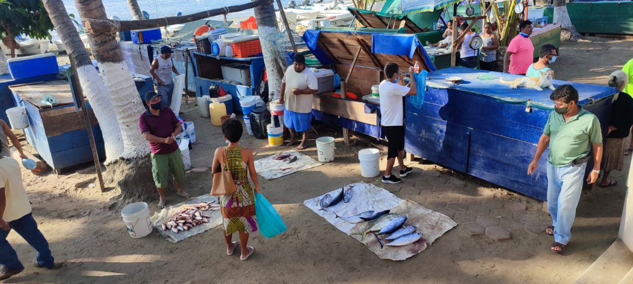 Baja en la pesca podría aumentar los precios del pescado, indican