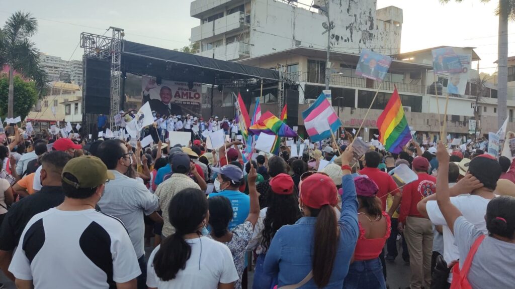 Gran movilización en Acapulco en apoyo a “que siga AMLO”