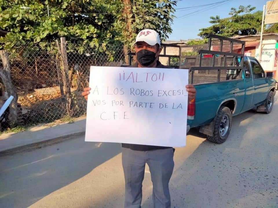 Protestan en Atoyac contra altos cobros de CFE