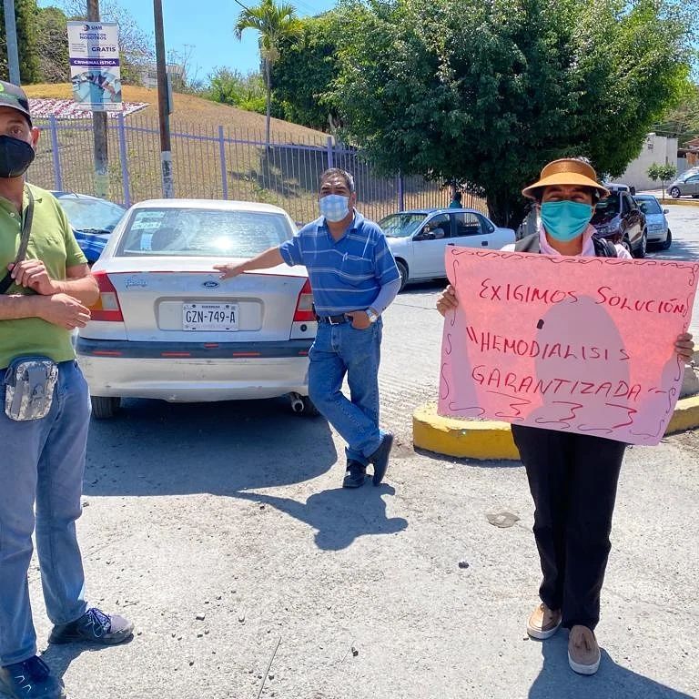 Siguen exigiendo atención en el ISSSTE personas con enfermedades renales