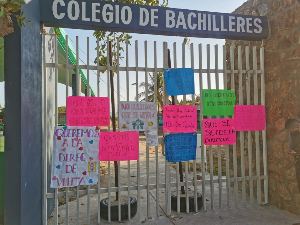 En Coyuca de Benítez… Exigen ratificación de directora en el Cobach de Los Mogotes