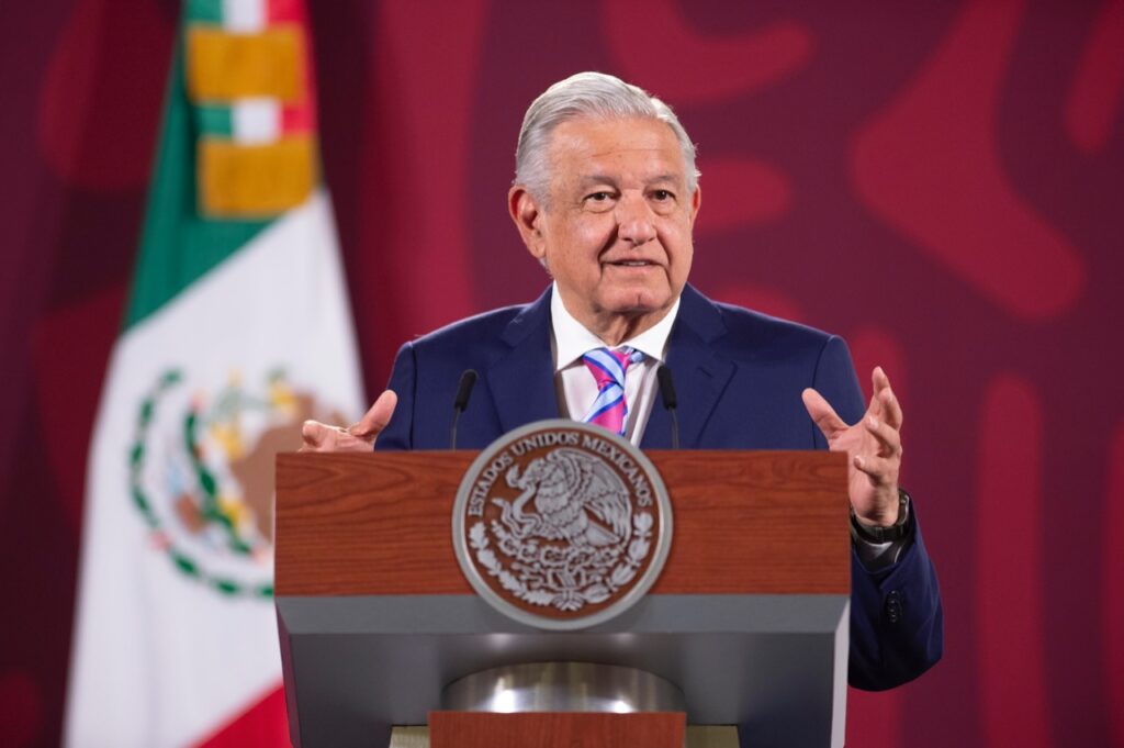 López Obrador: Pronto se conocerá todo sobre el caso de los 43 normalistas desaparecidos