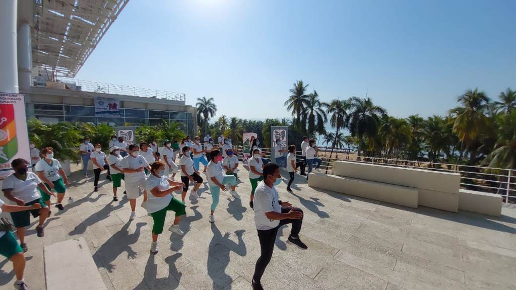 Realiza IMSS Guerrero ZumbIMSS para conmemorar Día Mundial de la Actividad Física