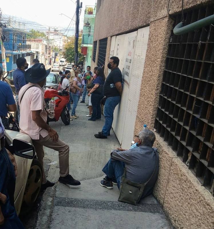 Trabajadores exigen mantenimiento para el edificio Vicente Guerrero