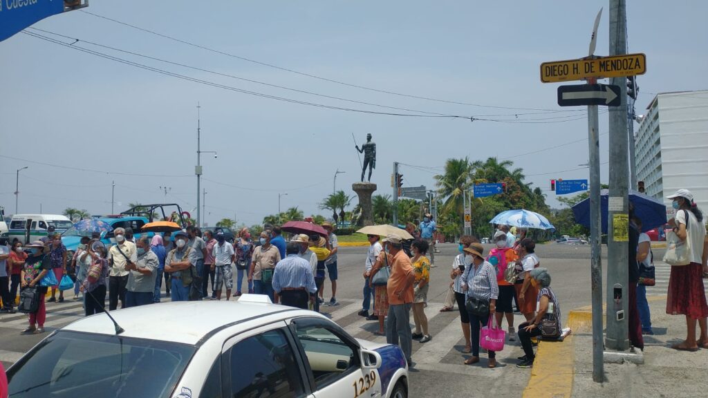 Hospital de tercer nivel del ISSSTE demandan derechohabientes de Acapulco