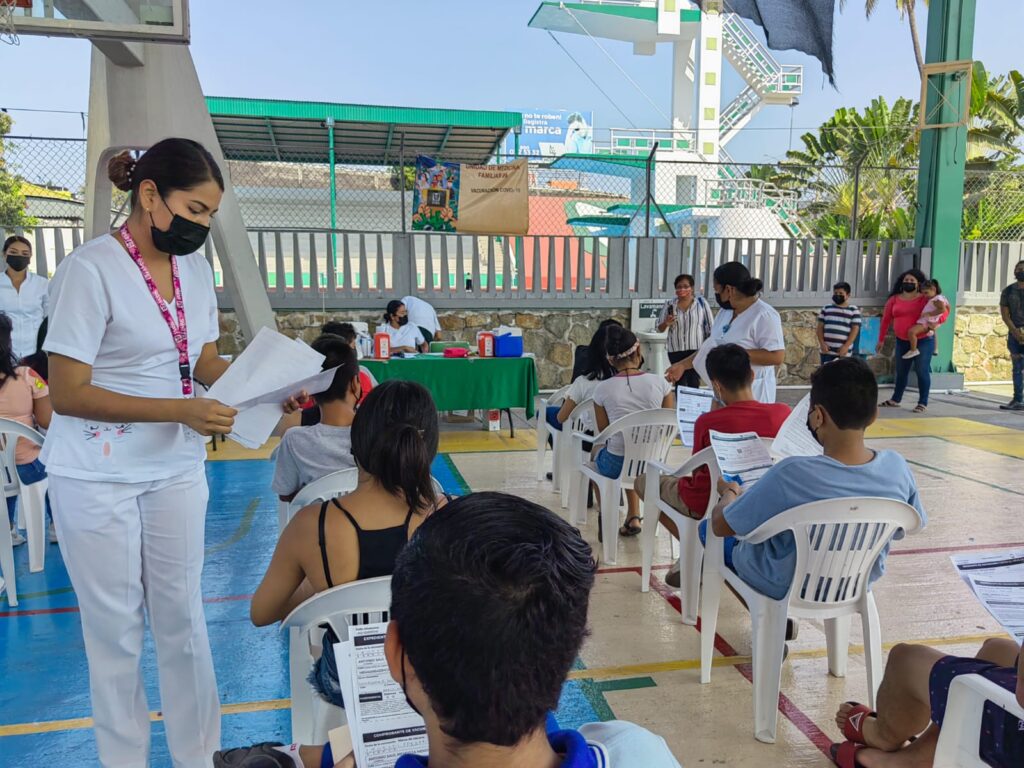 Extiende IMSS Jornada de Vacunación COVID-19 para menores de 12 a 17 años en Acapulco