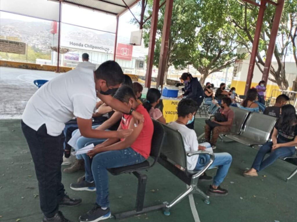 Este lunes continuará la vacunación para adolescentes de 12 a 17 años en Chilpancingo