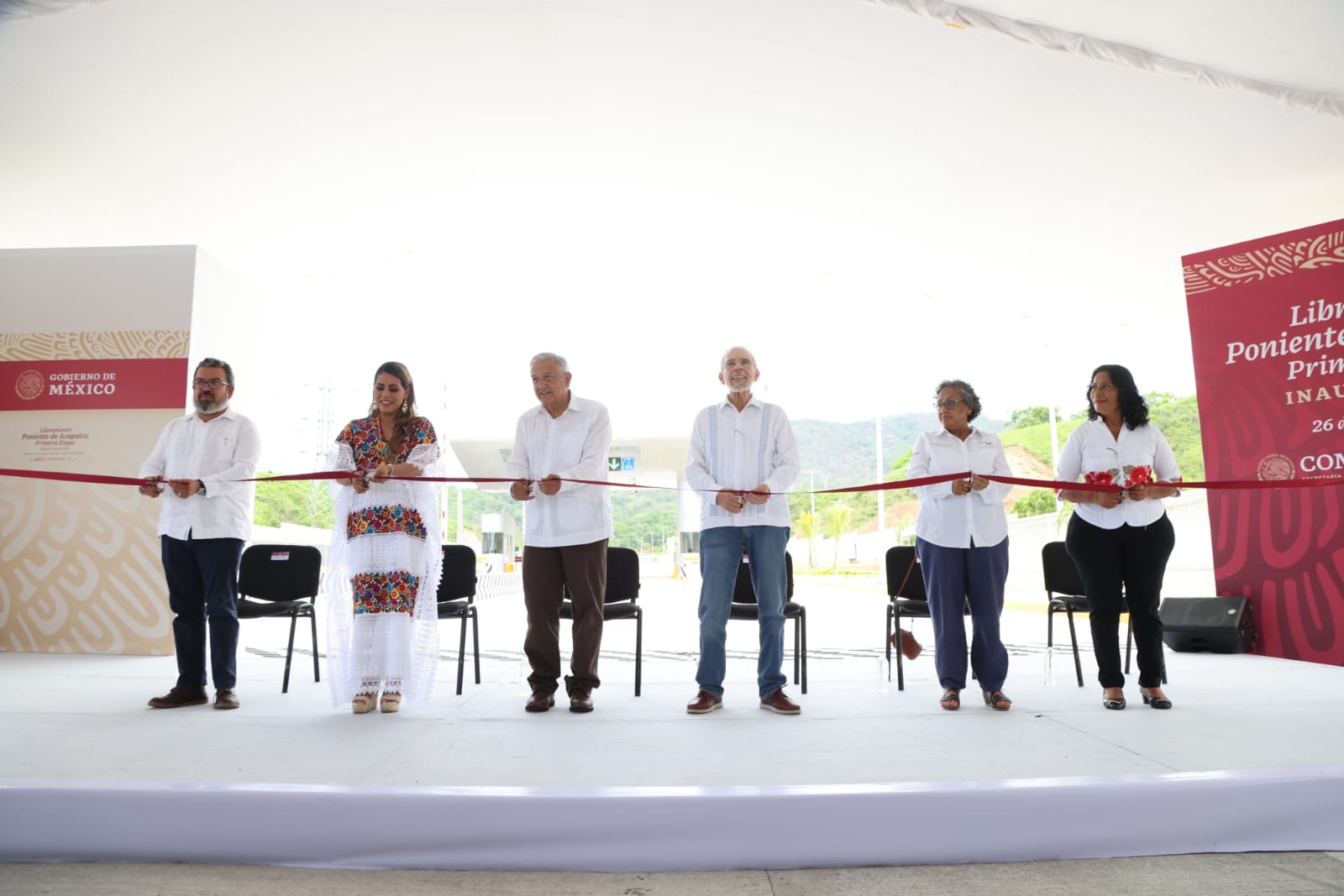 Inauguran el presidente Andrés Manuel López Obrador y la gobernadora Evelyn Salgado la primera etapa del libramiento poniente de Acapulco