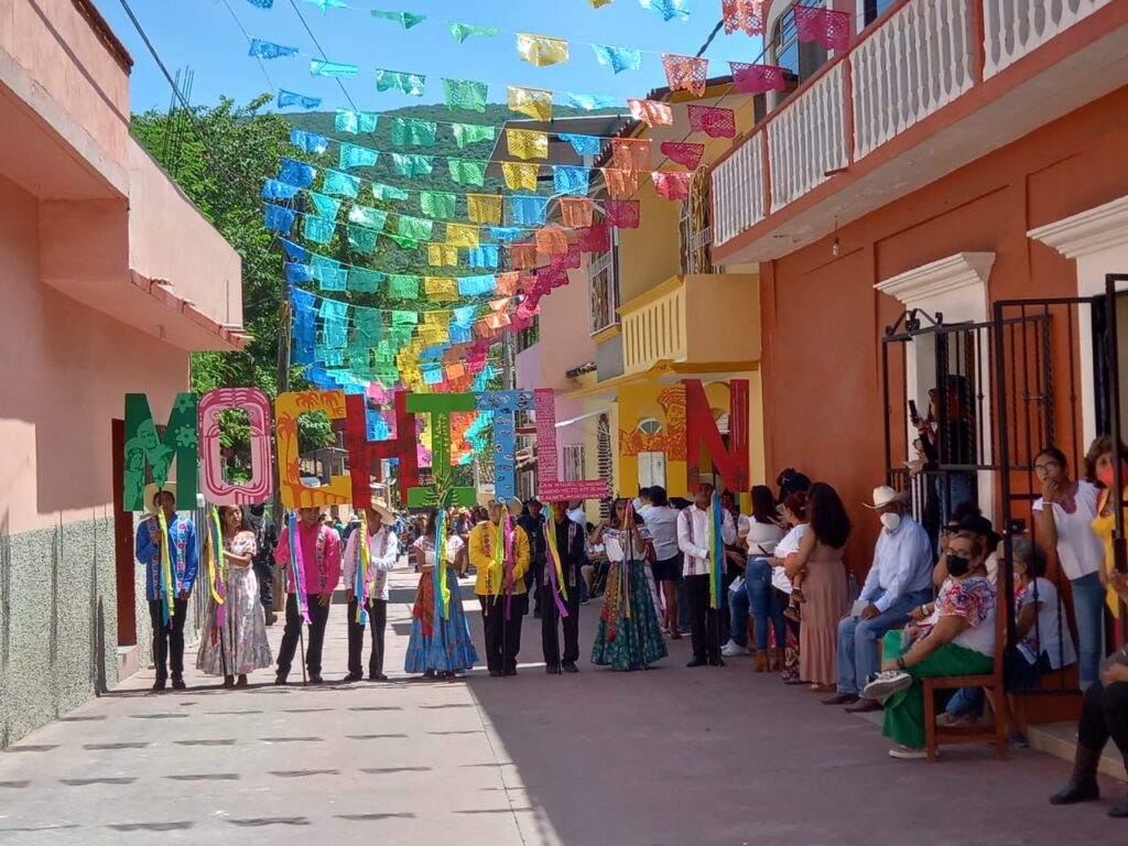 En Mochitlán… Colorido anuncio de las fiestas en honor a la Señora Santa Ana