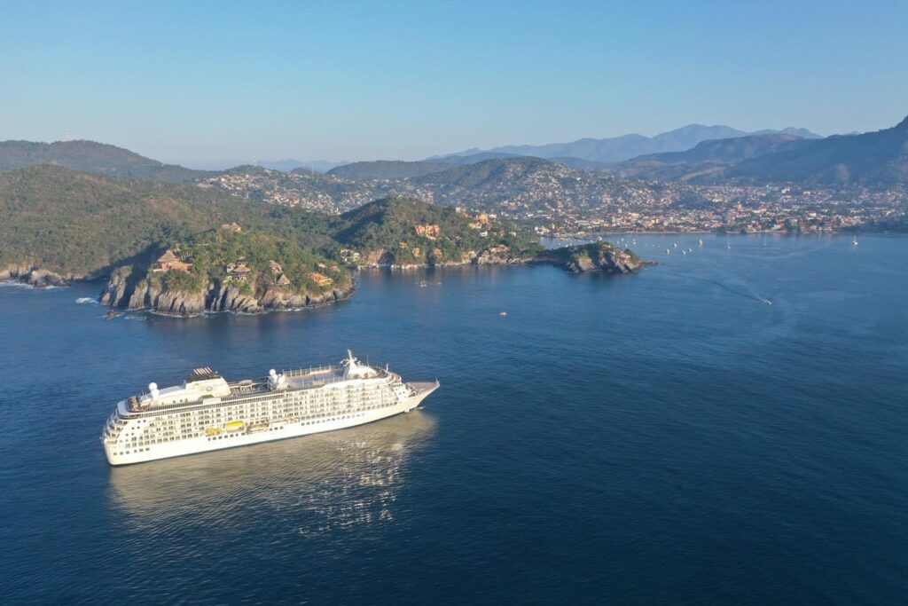 Comienzan solicitudes para arribo de cruceros a Zihuatanejo temporada 2022-2023