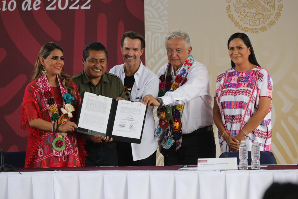 Secretaría de Bienestar y Fundación Teletón firman convenio para iniciar construcción de CRIT en Tlapa, Guerrero