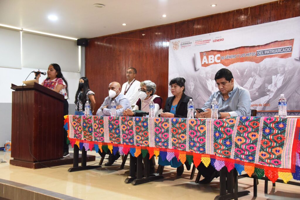 La SAIA y la UAGRO organizaron la conferencia “El ABC de género y los mitos del patriarcado”