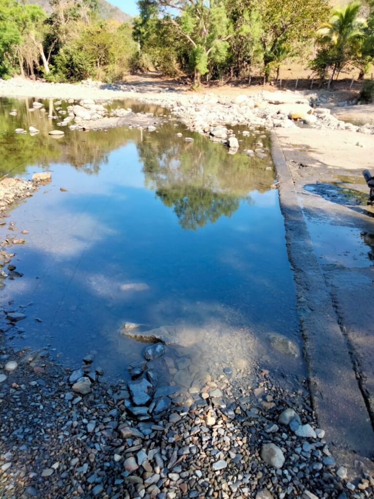 Pueblos serranos piden reparación de puente