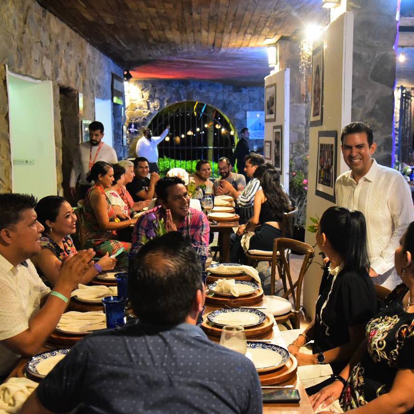 Gobierno de Zihuatanejo realiza una importante jornada de promoción turística con agencias de viaje de Puebla.
