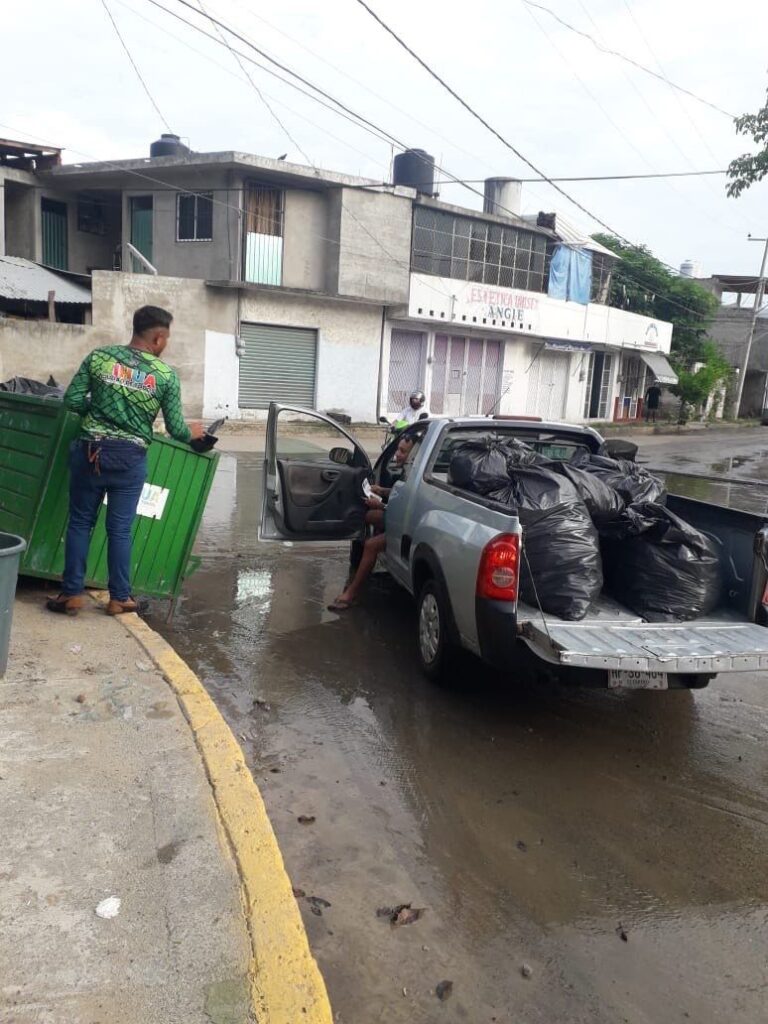 Gobierno de Zihuatanejo activa guardias ambientales para intensificar la limpieza de la ciudad