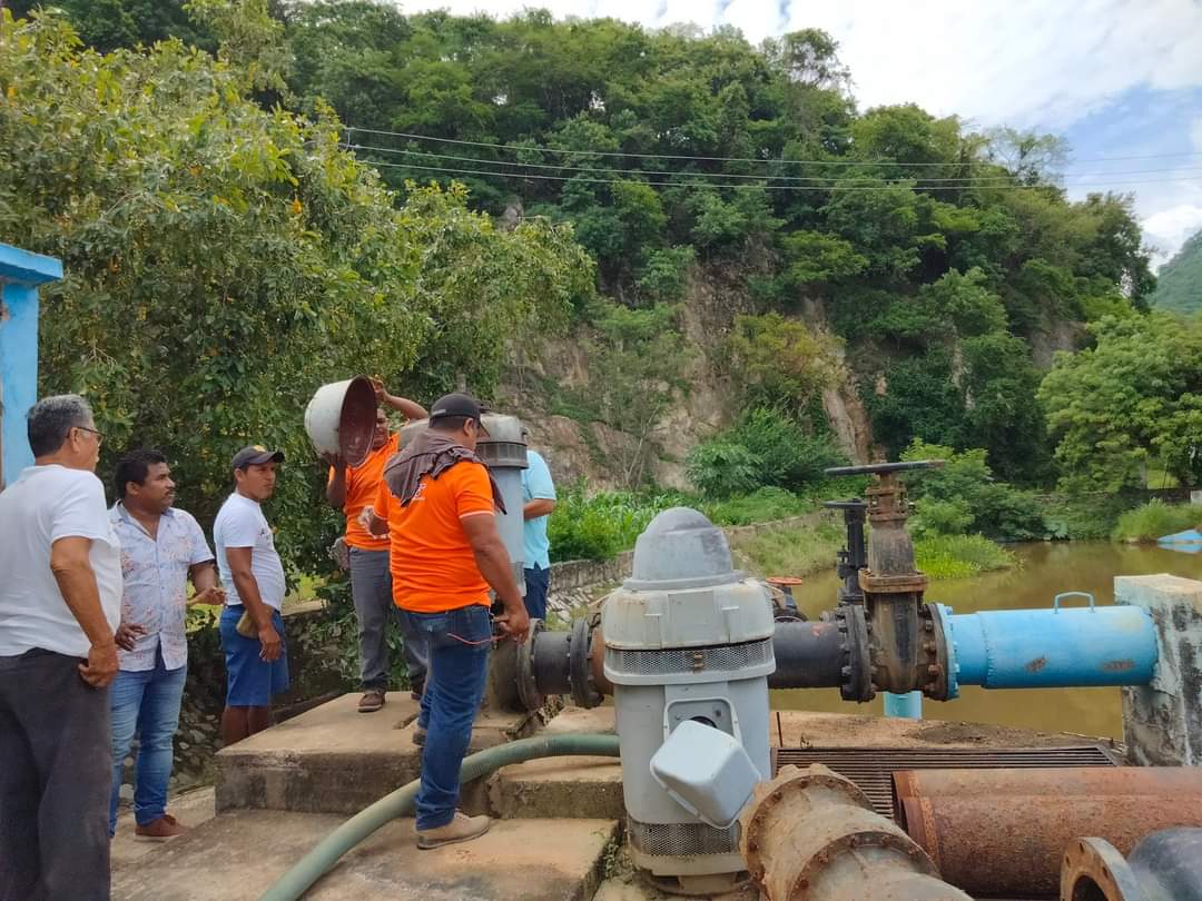 Tormenta eléctrica daña bomba de agua en Atoyac