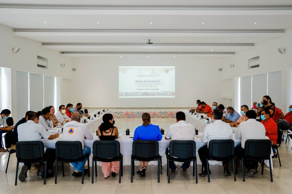 Gobierno de Zihuatanejo participa en mesa regional de trabajo sobre Protección Civil