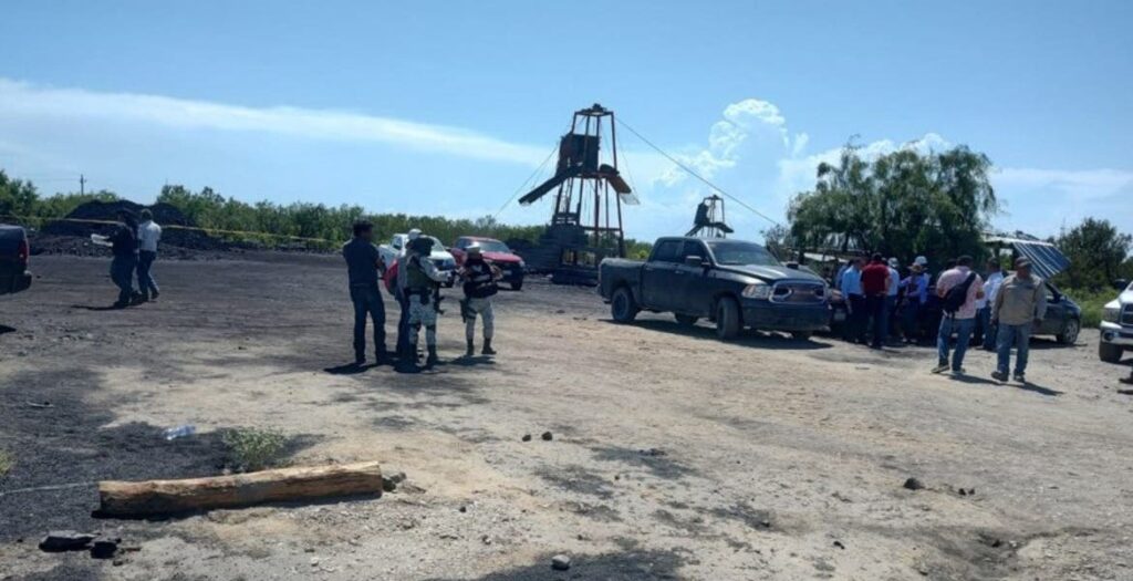 Son 8 los trabajadores que permanecen atrapados tras derrumbe en mina de carbón en Sabinas, Coahuila