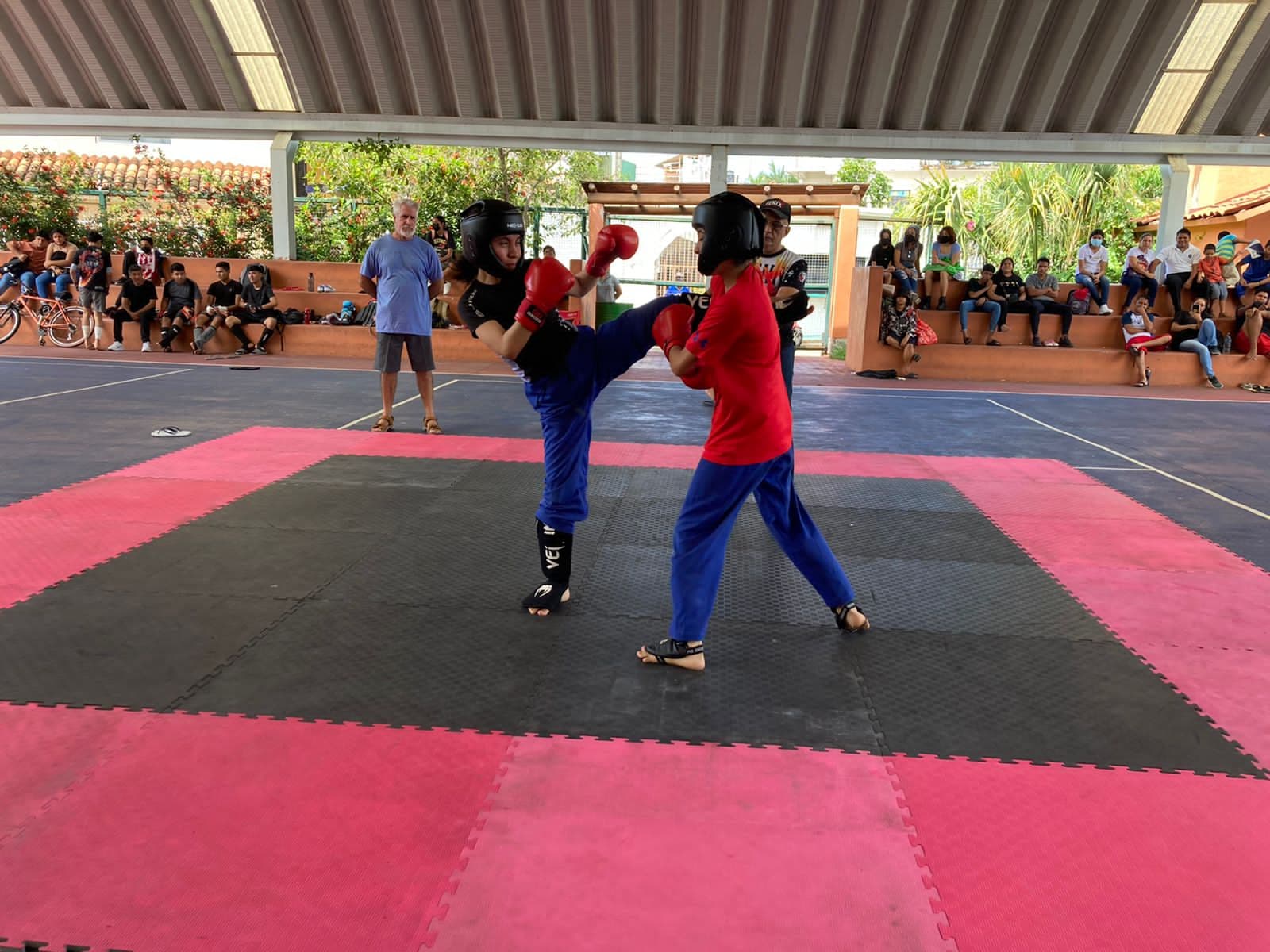 Se efectuó torneo de sanda (artes marciales mixtas) para formar selectivo de Zihuatanejo