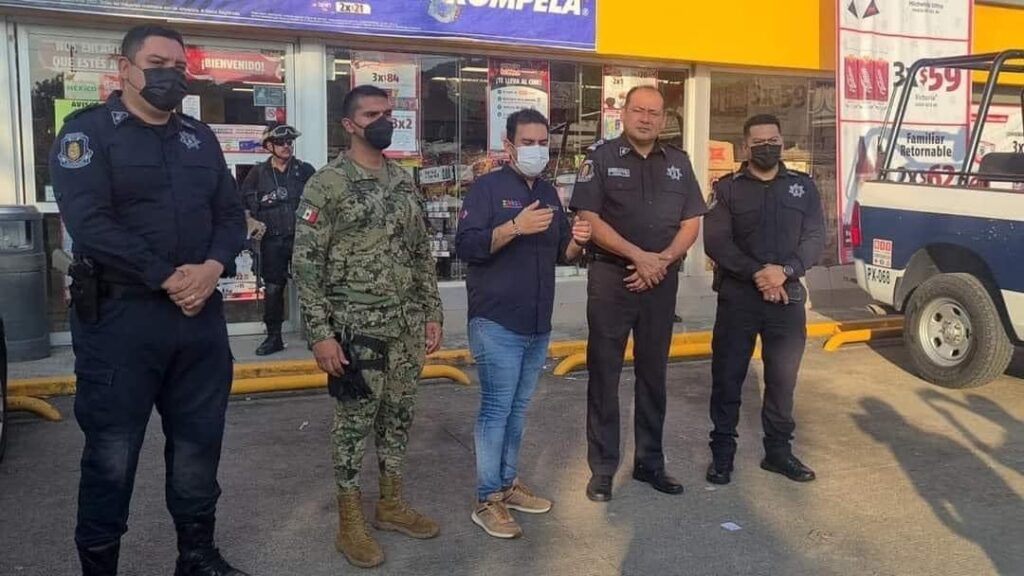 Reabren locales de Oxxo en Zihuatanejo