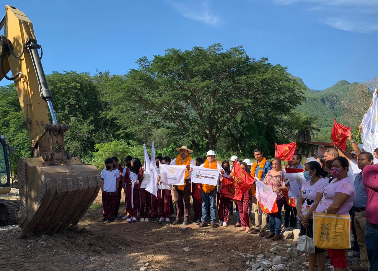 Arranca Cicaeg construcción de puente vehicular en Quechultenango