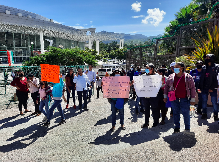 Comunidades de Tixtla, Chilapa, Apango y Ahuacotzingo piden maestros a la SEG