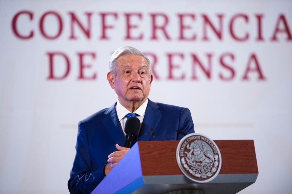 López Obrador: Hay muchos intereses que intentan impedir que se aclare la desaparición de normalistas