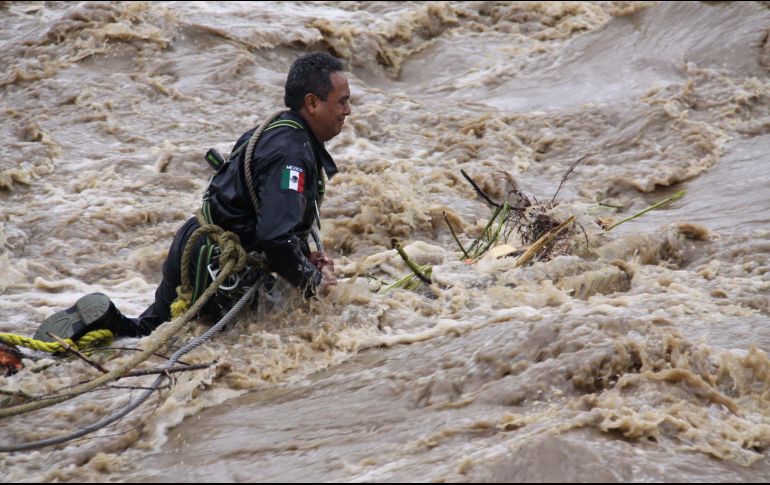 Hombre pierde la vida cuando intentaba salvar a niñas de corriente de río en Sinaloa