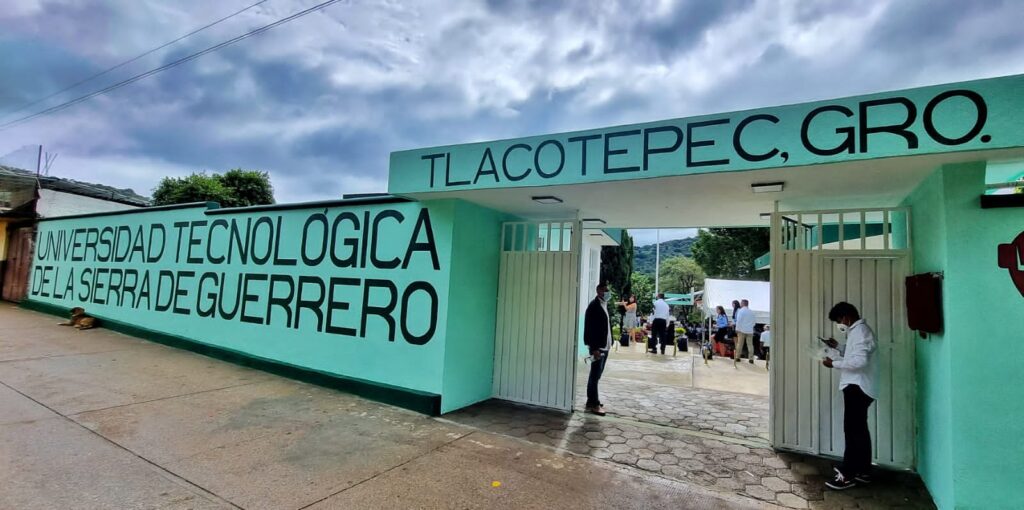 INICIA OPERACIONES LA UNIVERSIDAD TECNOLOGÍA DE LA SIERRA DE GUERRERO EN TLACOTEPEC