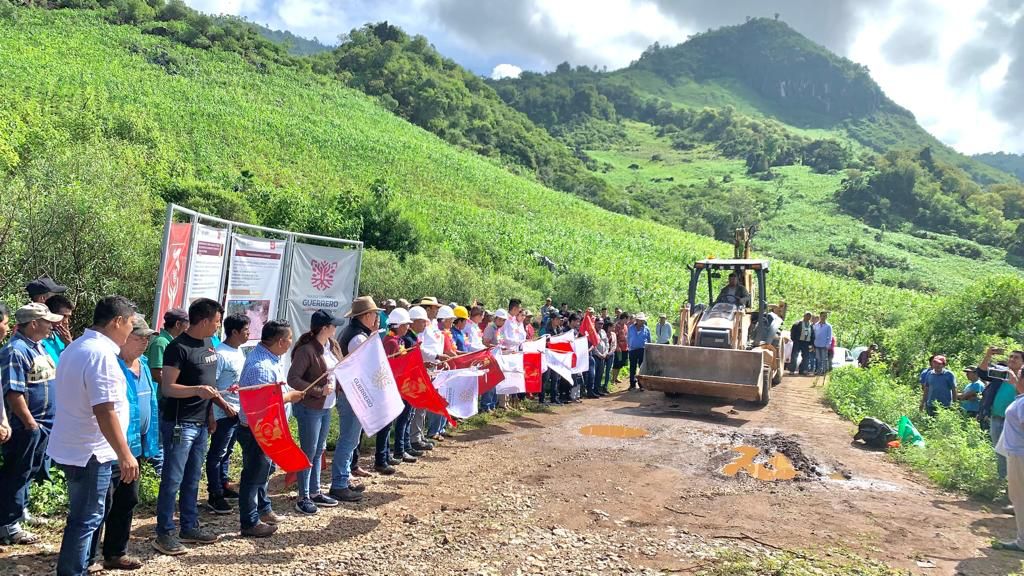 Inicia pavimentación del camino Huacalapa –El Fresno, en el municipio de Chilpancingo