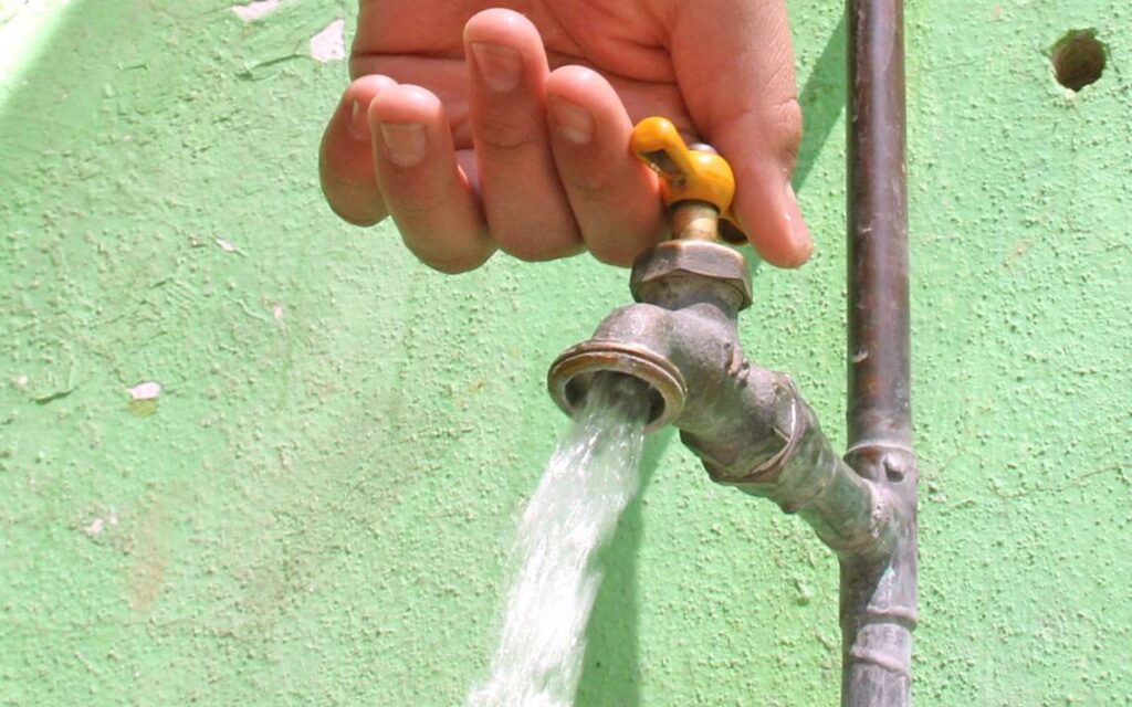 Amplían red de distribución de agua potable en El Coacoyul
