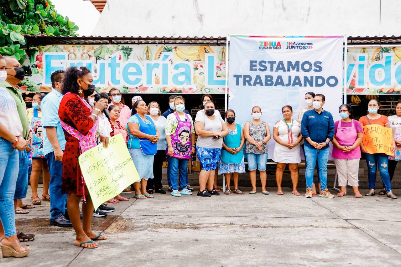 Presidente Jorge Sánchez Allec se compromete a dignificar los mercados de Zihuatanejo