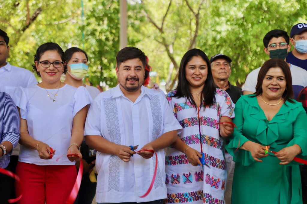 Sejuve e Imjuve instalaron en Chilpancingo e Iguala el programa Mercado Joven a Guerrero