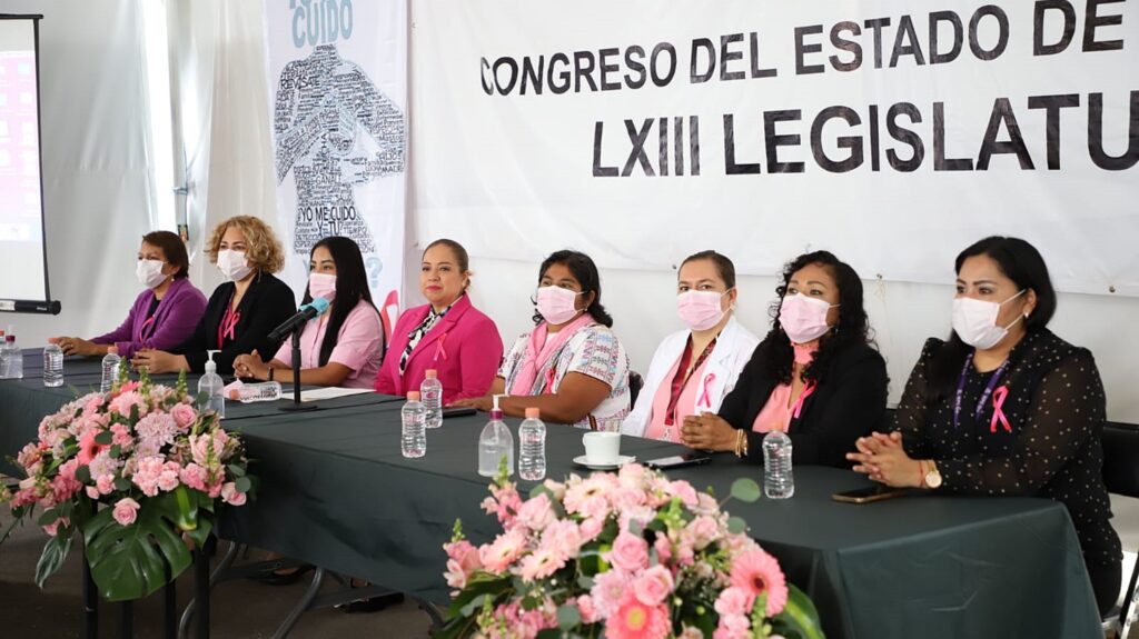 Desarrollan conversatorio sobre el cáncer de mama en el Congreso del Estado