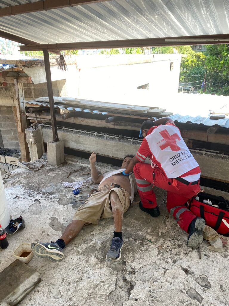 Cae de un segundo piso el trabajador de una obra