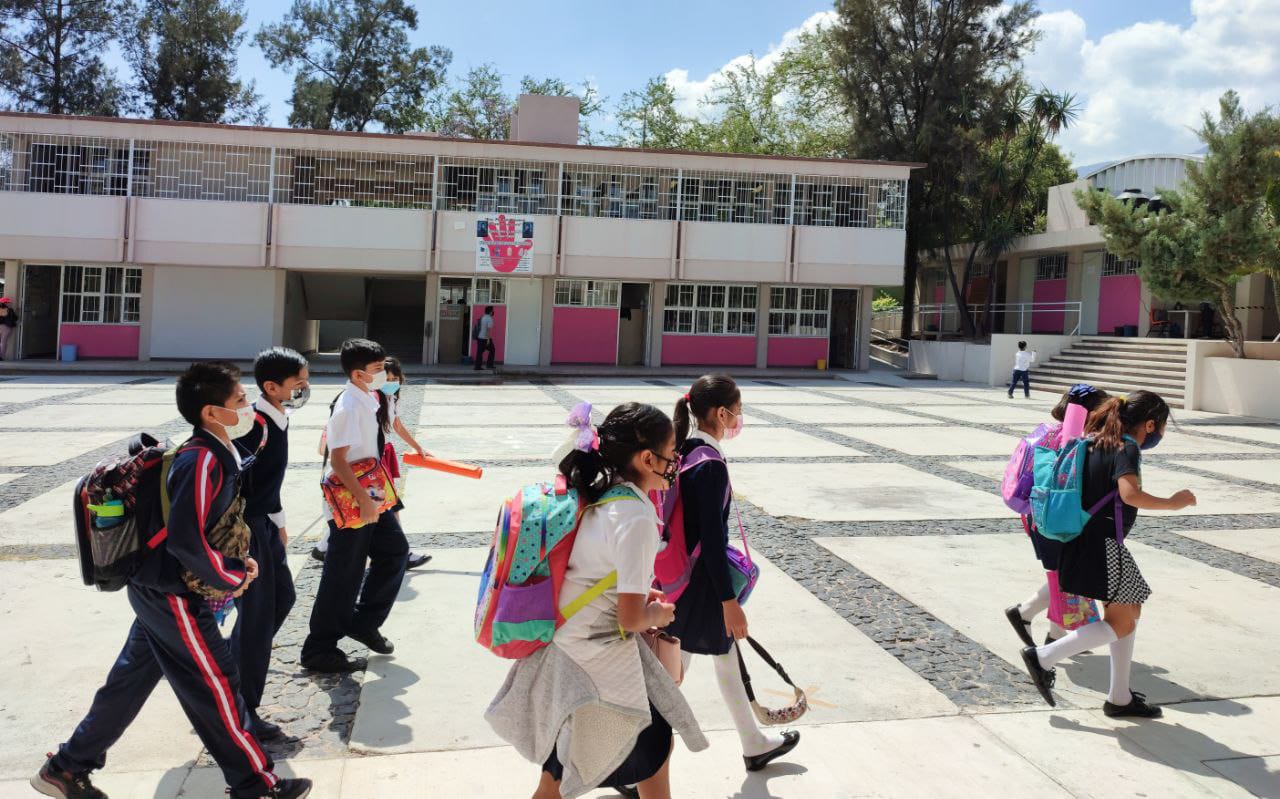 Más de 3 mil alumnos de nivel básico primaria y secundaria de Guerrero recibirán su beca “Ignacio Manuel Altamirano”